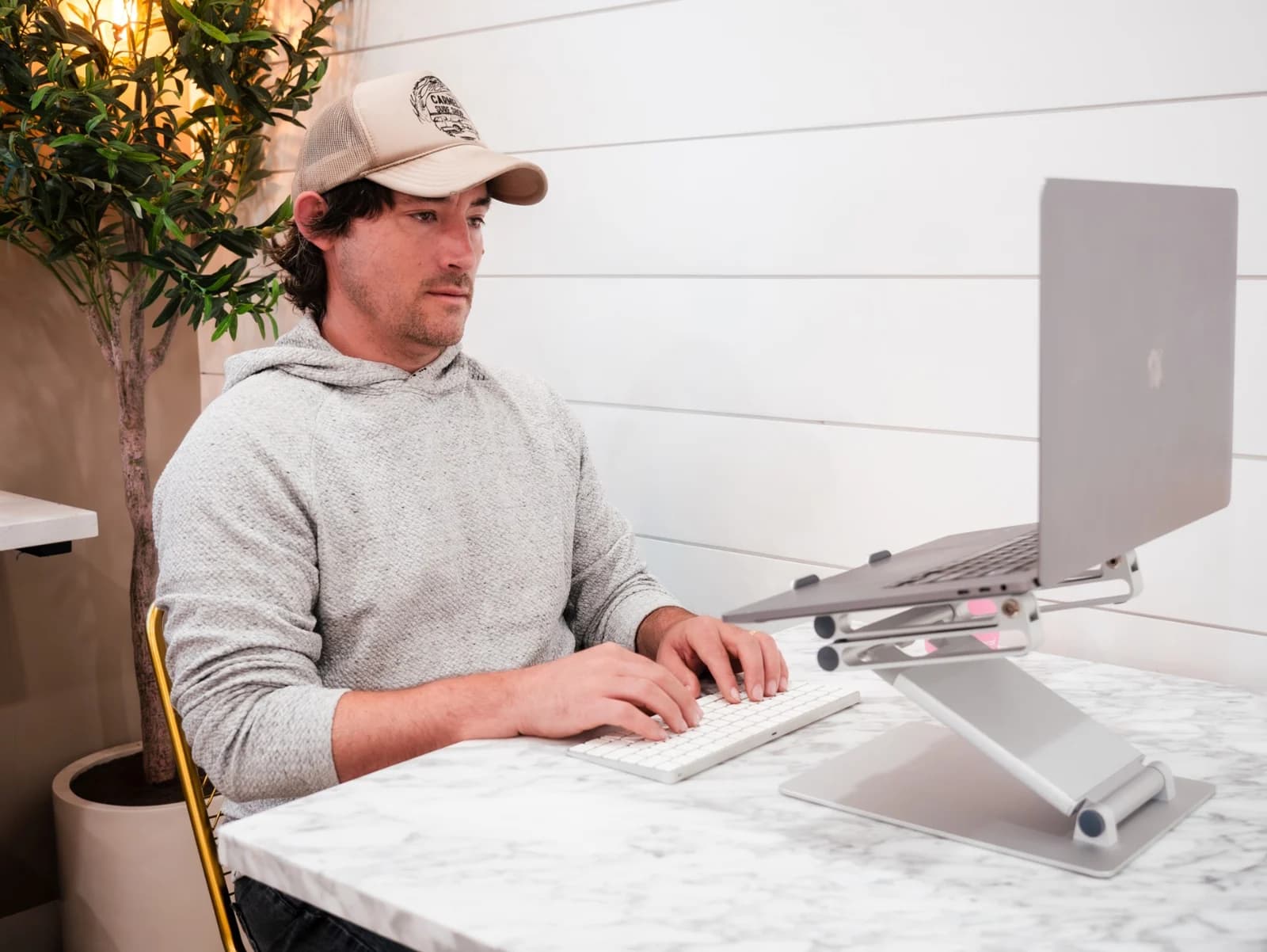 DriftDesk sitting